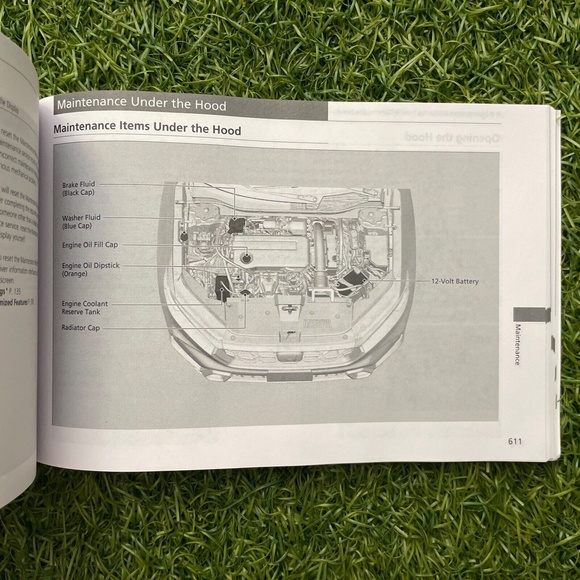 2023 Honda CR-V Hybrid Owners Manual - Picture 10 of 16